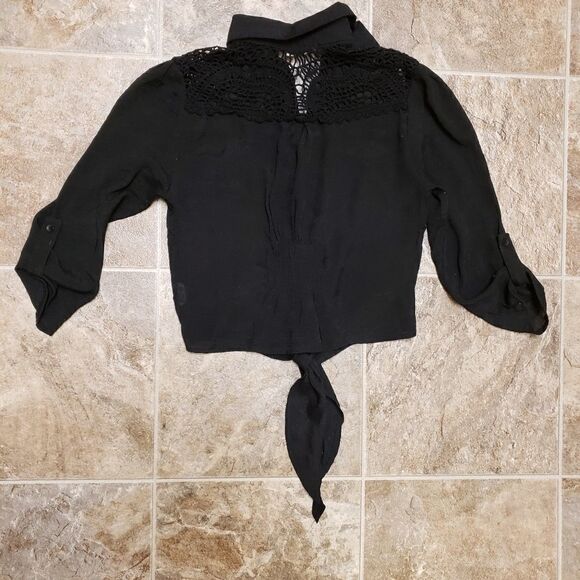 Roommates women's top   - Picture 2 of 6